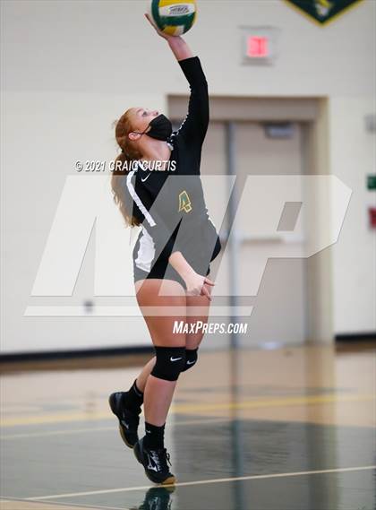 Thumbnail 2 in Charlotte Catholic @ Independence photogallery.