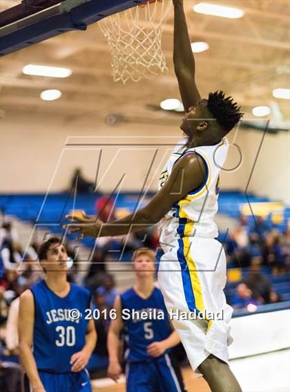 Thumbnail 2 in Jesuit @ Jefferson photogallery.
