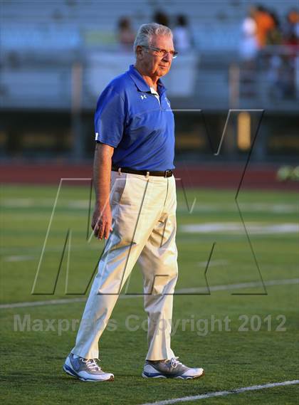 Thumbnail 2 in Charter Oak @ Los Osos photogallery.