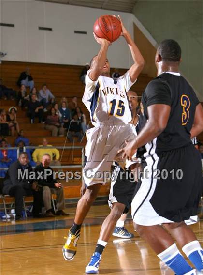 Thumbnail 1 in Campbell Hall vs. Newark Memorial (California Classic) photogallery.