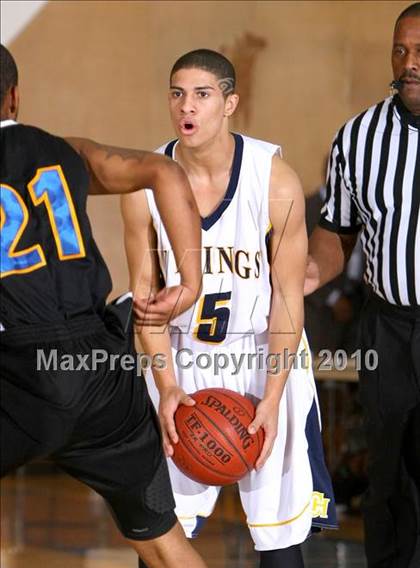 Thumbnail 1 in Campbell Hall vs. Newark Memorial (California Classic) photogallery.