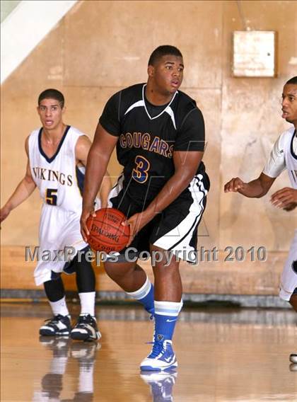 Thumbnail 3 in Campbell Hall vs. Newark Memorial (California Classic) photogallery.