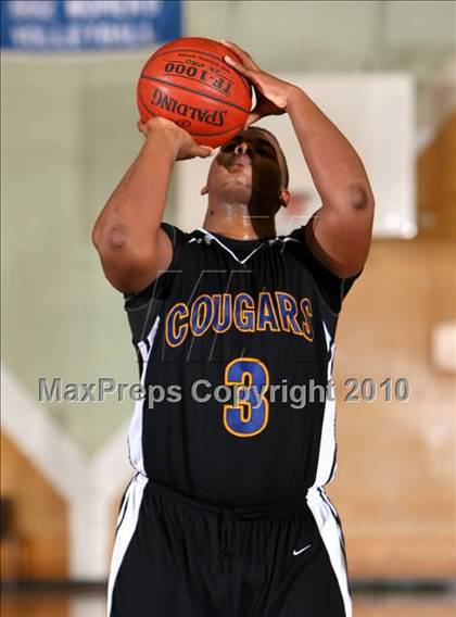 Thumbnail 1 in Campbell Hall vs. Newark Memorial (California Classic) photogallery.