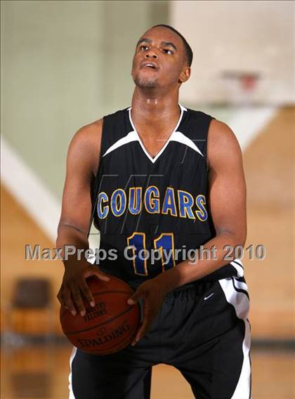 Thumbnail 1 in Campbell Hall vs. Newark Memorial (California Classic) photogallery.