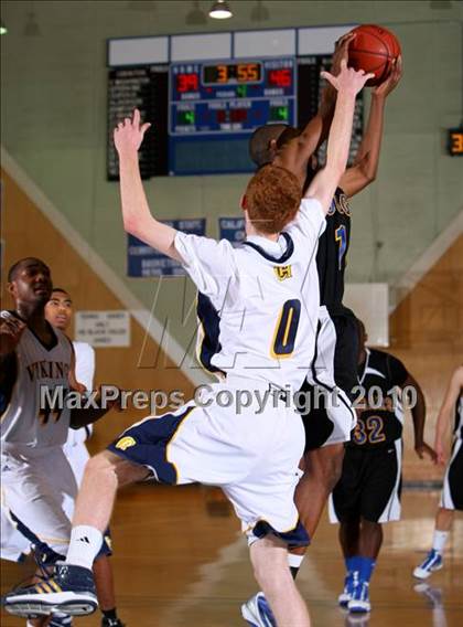 Thumbnail 1 in Campbell Hall vs. Newark Memorial (California Classic) photogallery.