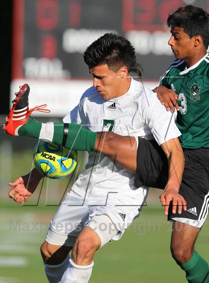 Thumbnail 2 in Central Valley vs. River Valley (CIF SJS D3 Final) photogallery.