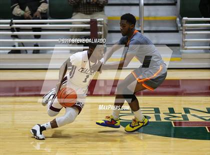 Thumbnail 1 in Landry-Walker vs Chalmette (Allstate Sugar Bowl Classic) photogallery.