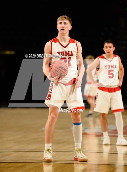 Thumbnail 2 in Yuma vs. Fowler (CHSAA 2A Great 8) photogallery.