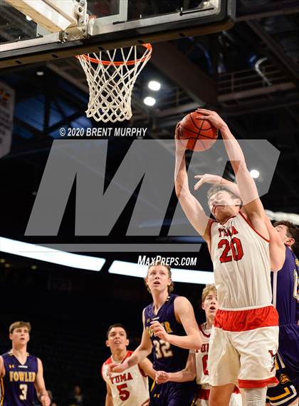 Thumbnail 3 in Yuma vs. Fowler (CHSAA 2A Great 8) photogallery.