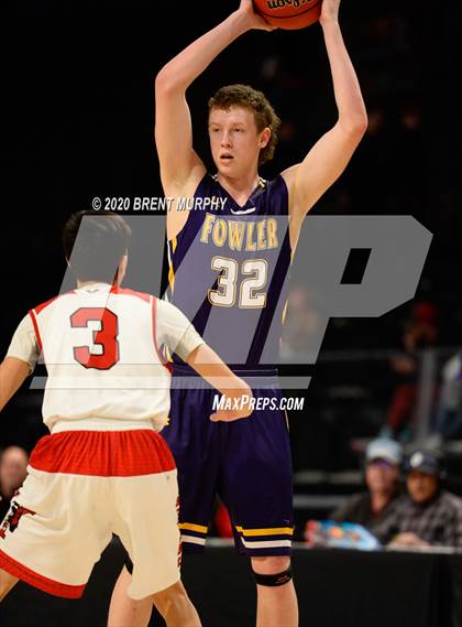 Thumbnail 3 in Yuma vs. Fowler (CHSAA 2A Great 8) photogallery.