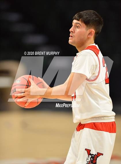 Thumbnail 1 in Yuma vs. Fowler (CHSAA 2A Great 8) photogallery.