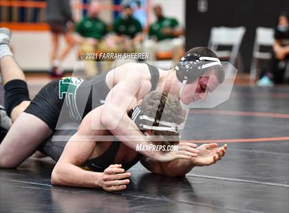 Thumbnail 3 in Klein vs Prosper photogallery.