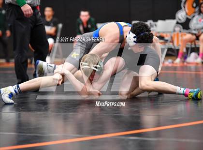 Thumbnail 2 in Klein vs Prosper photogallery.