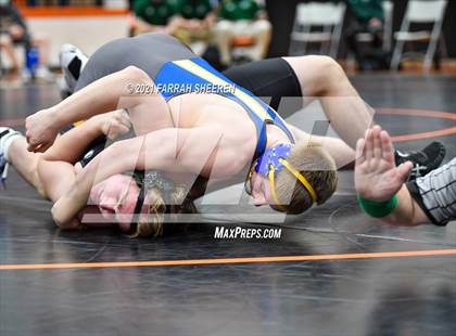 Thumbnail 2 in Klein vs Prosper photogallery.