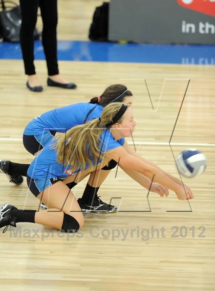 Thumbnail 2 in Marymount vs. Redondo Union (CIF SS D1AA Final) photogallery.