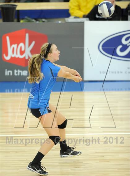 Thumbnail 2 in Marymount vs. Redondo Union (CIF SS D1AA Final) photogallery.