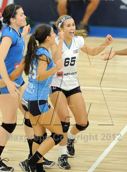 Thumbnail 2 in Marymount vs. Redondo Union (CIF SS D1AA Final) photogallery.
