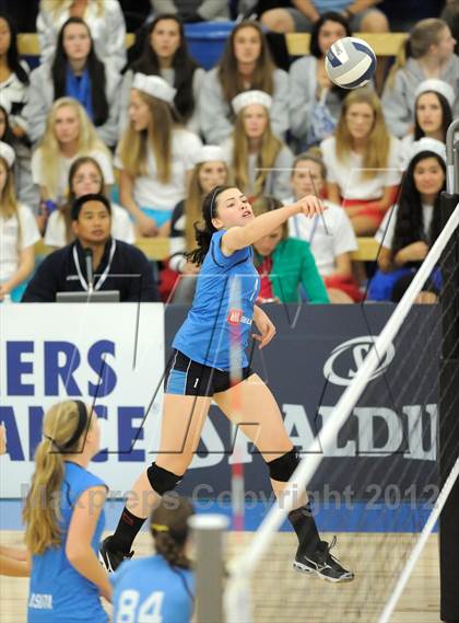 Thumbnail 2 in Marymount vs. Redondo Union (CIF SS D1AA Final) photogallery.