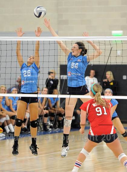 Thumbnail 2 in Marymount vs. Redondo Union (CIF SS D1AA Final) photogallery.