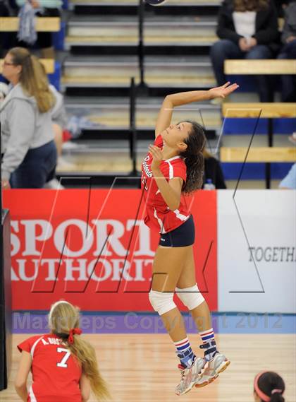 Thumbnail 2 in Marymount vs. Redondo Union (CIF SS D1AA Final) photogallery.