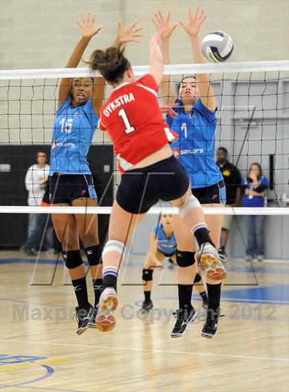 Thumbnail 1 in Marymount vs. Redondo Union (CIF SS D1AA Final) photogallery.