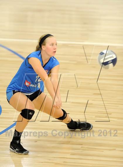 Thumbnail 2 in Marymount vs. Redondo Union (CIF SS D1AA Final) photogallery.