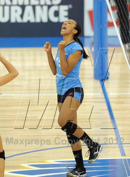 Thumbnail 3 in Marymount vs. Redondo Union (CIF SS D1AA Final) photogallery.