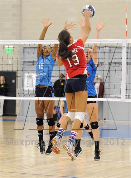 Thumbnail 2 in Marymount vs. Redondo Union (CIF SS D1AA Final) photogallery.