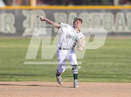 Thumbnail 1 in Selma @ Dinuba photogallery.
