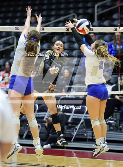 Thumbnail 2 in Bushland vs. Central Heights (UIL 3A Volleyball Semifinal) photogallery.