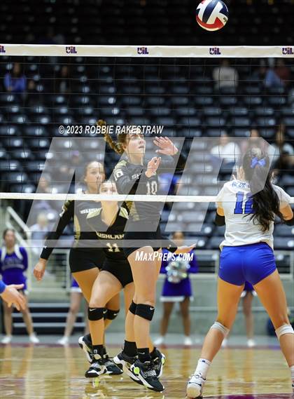 Thumbnail 3 in Bushland vs. Central Heights (UIL 3A Volleyball Semifinal) photogallery.