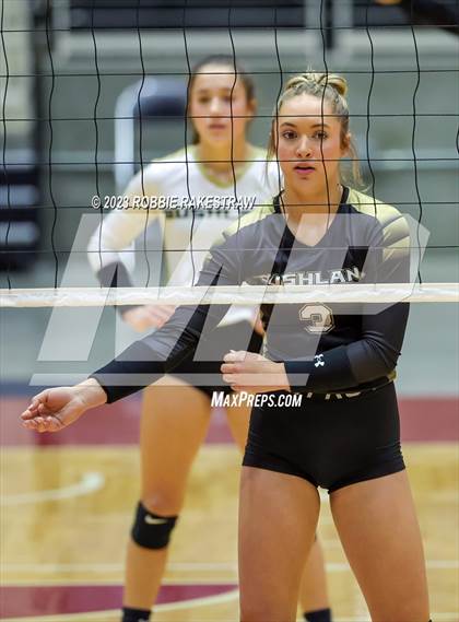 Thumbnail 1 in Bushland vs. Central Heights (UIL 3A Volleyball Semifinal) photogallery.