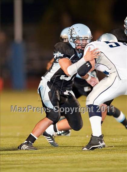 Thumbnail 2 in Gabrielino vs. Azusa photogallery.