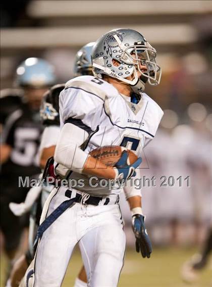 Thumbnail 2 in Gabrielino vs. Azusa photogallery.