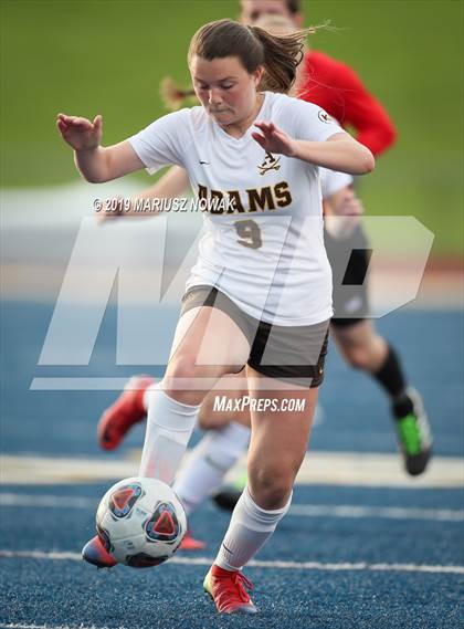 Thumbnail 3 in Utica Eisenhower vs. Adams (MHSAA District Final) photogallery.