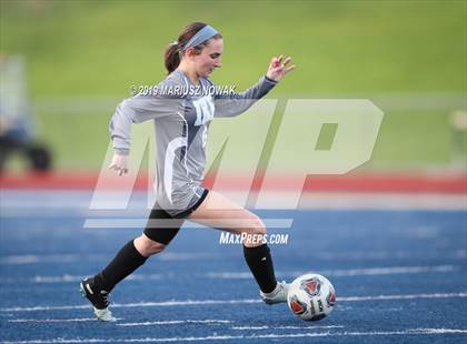 Thumbnail 2 in Utica Eisenhower vs. Adams (MHSAA District Final) photogallery.