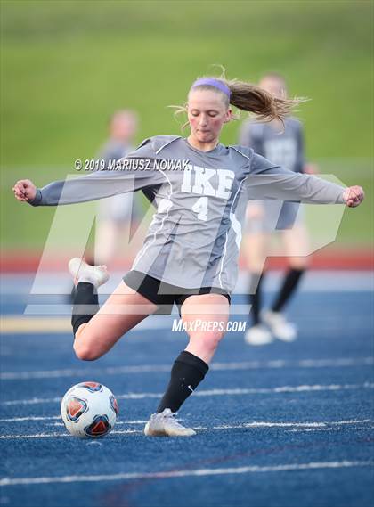 Thumbnail 2 in Utica Eisenhower vs. Adams (MHSAA District Final) photogallery.