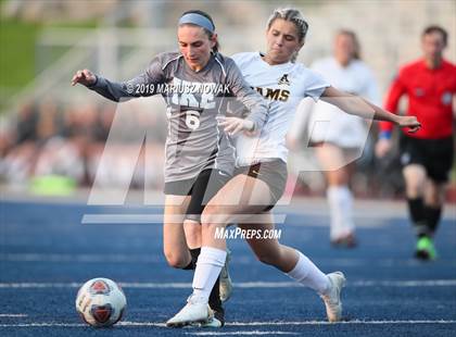 Thumbnail 1 in Utica Eisenhower vs. Adams (MHSAA District Final) photogallery.