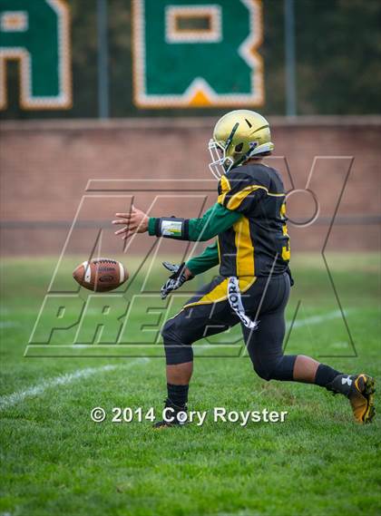 Thumbnail 3 in Gonzaga @ Archbishop Carroll photogallery.