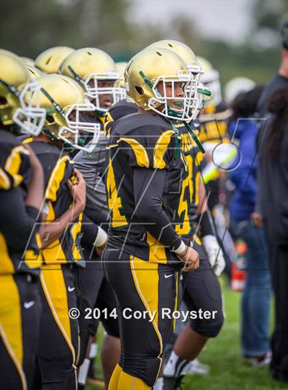 Thumbnail 3 in Gonzaga @ Archbishop Carroll photogallery.