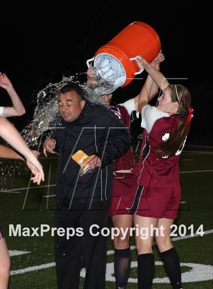 Thumbnail 3 in Sacred Heart Prep vs. Menlo (CIF CCS D3 Final) photogallery.