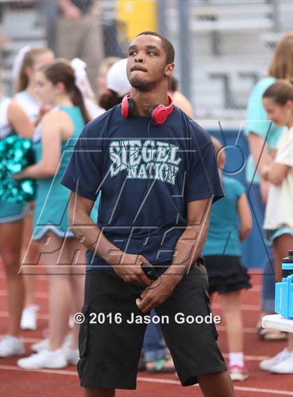 Thumbnail 2 in Ravenwood @ Siegel photogallery.