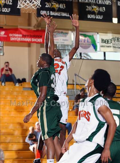Thumbnail 2 in Dunbar vs. Briarcrest Christian (City of the Palms Classic) photogallery.