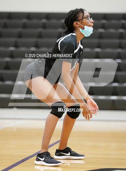 Thumbnail 1 in Paetow @ College Station (B Teams) photogallery.
