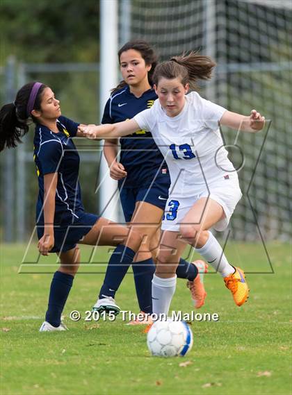 Thumbnail 3 in Bolton vs Lausanne Collegiate photogallery.