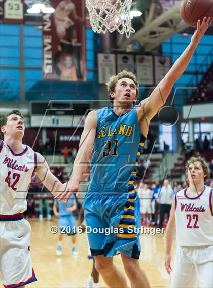 Thumbnail 2 in St. Ignatius vs. Leland (CIF CCS D2 Final) photogallery.