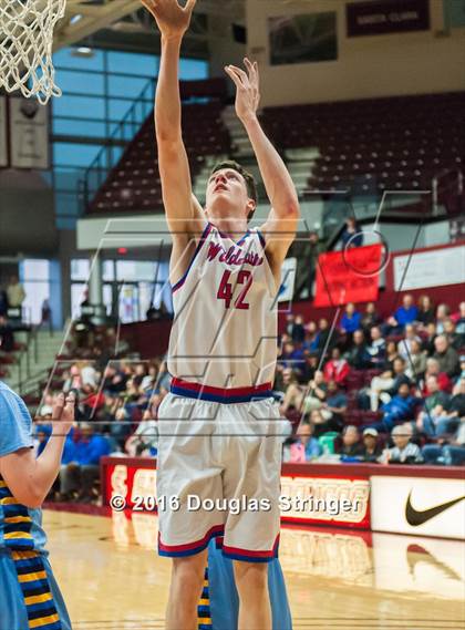 Thumbnail 2 in St. Ignatius vs. Leland (CIF CCS D2 Final) photogallery.
