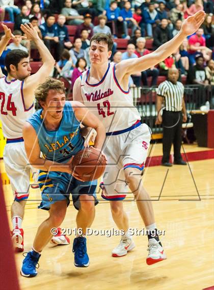 Thumbnail 3 in St. Ignatius vs. Leland (CIF CCS D2 Final) photogallery.