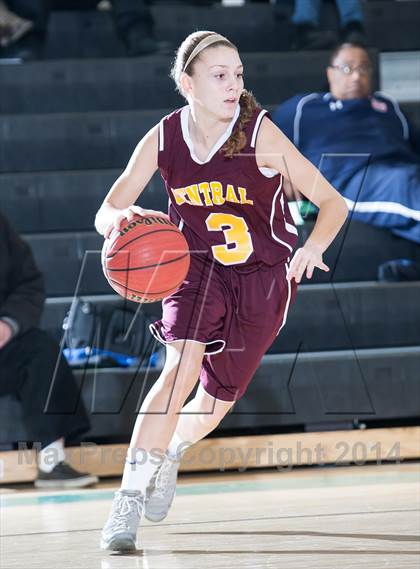Thumbnail 1 in Cedar Creek vs Central Regional (War vs the Shore) photogallery.
