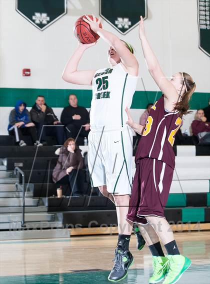 Thumbnail 1 in Cedar Creek vs Central Regional (War vs the Shore) photogallery.